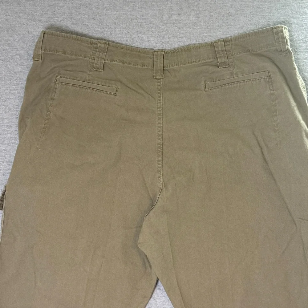 Wrangler Men's Cargo Pants Size 44x32 Khaki  Relaxed Fit Stretch Utility Casual